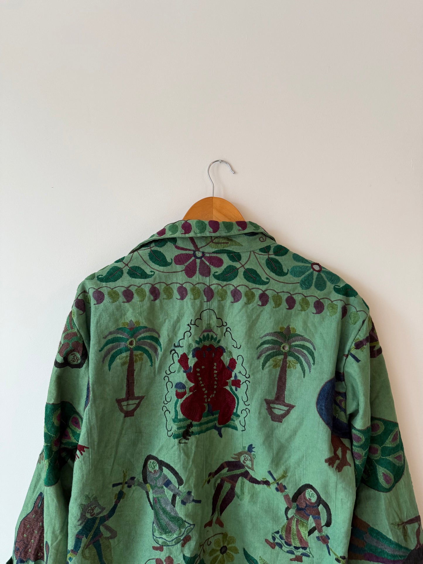 Adult coat size M - L